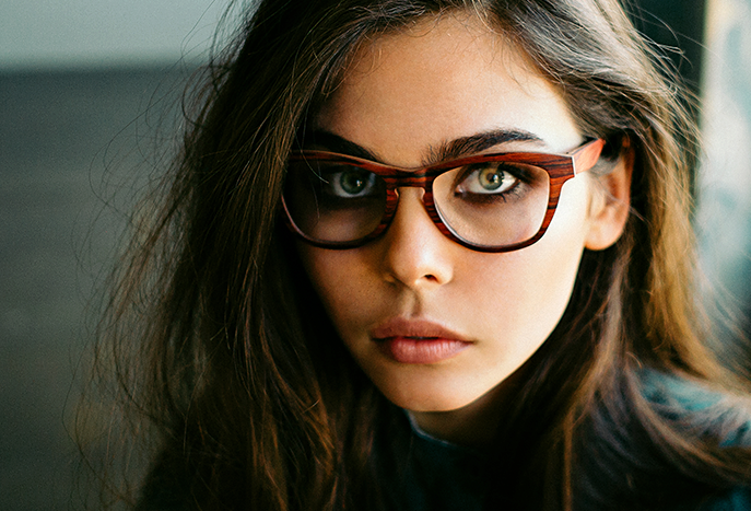 Lunettes en Bois pour Femmes : L'alliance Élégante de la Nature et du Style